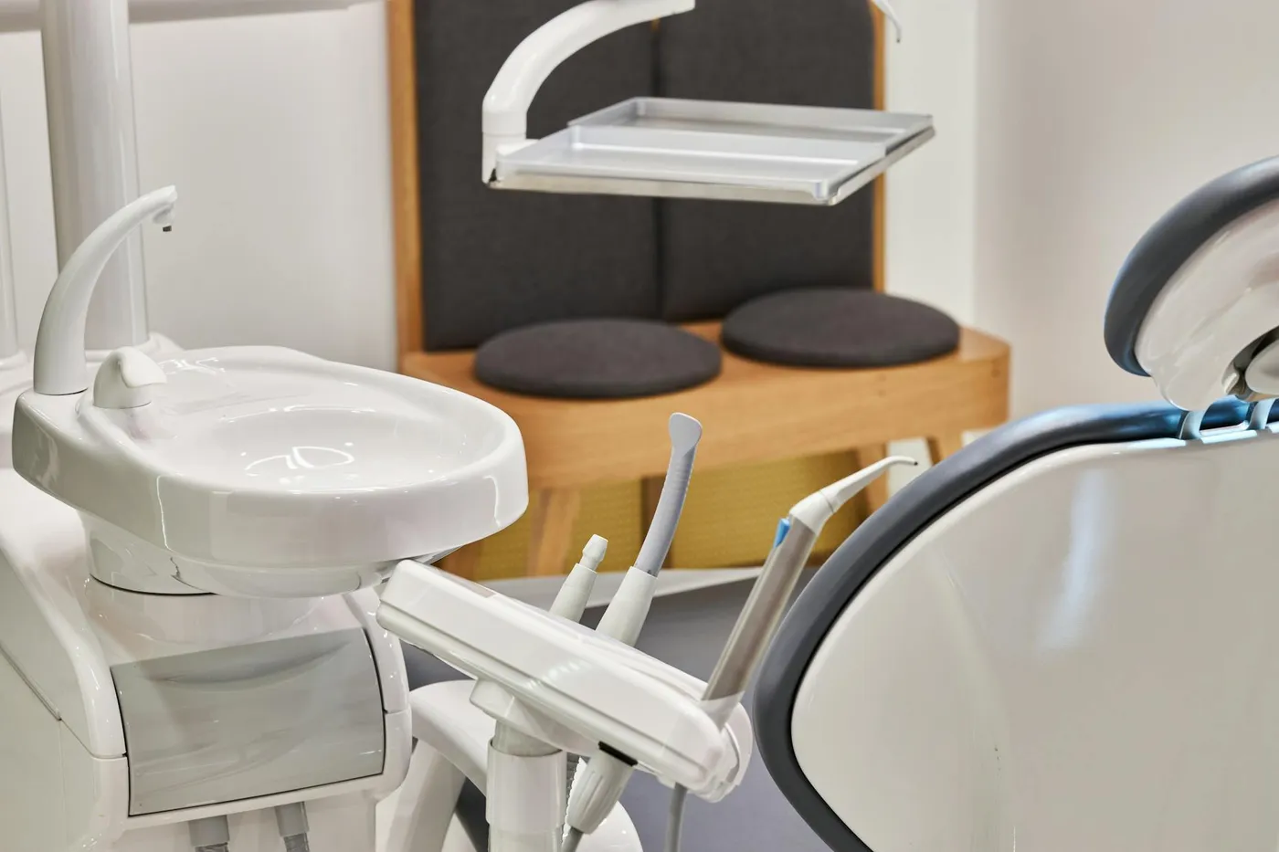 Bright and modern dental clinic with advanced equipment and comfortable seating area.